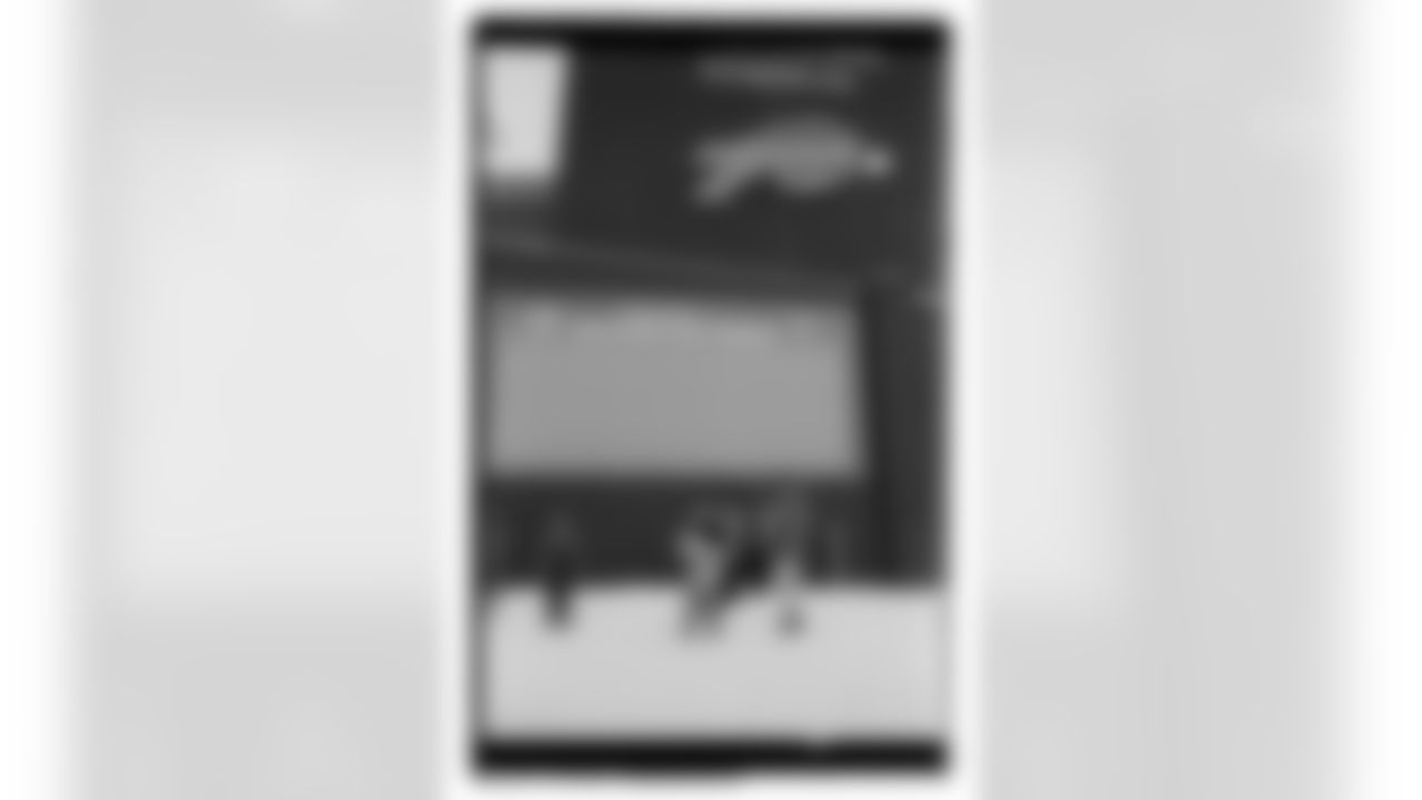 Buffalo Bills vs New York Jets, Regular Season, January 04, 2026 at Highmark Stadium.