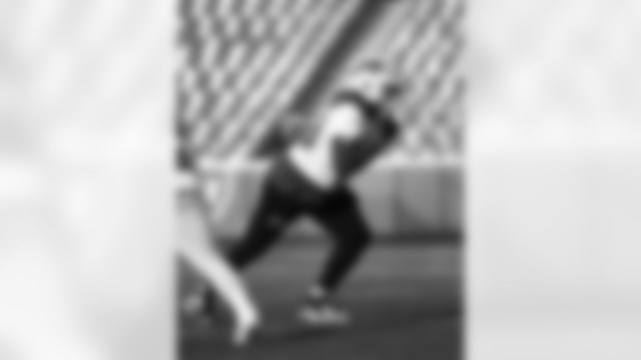 Shaq Lawson (59). Buffalo Bills Week 14 Practice, December 05, 2025 at Highmark Stadium.