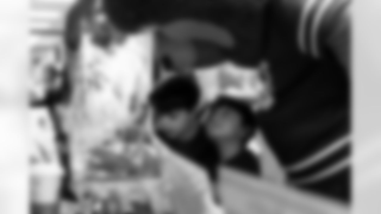 Free Mobile Food Markets, November 01, 2025 at #94 West Hertel Academy.