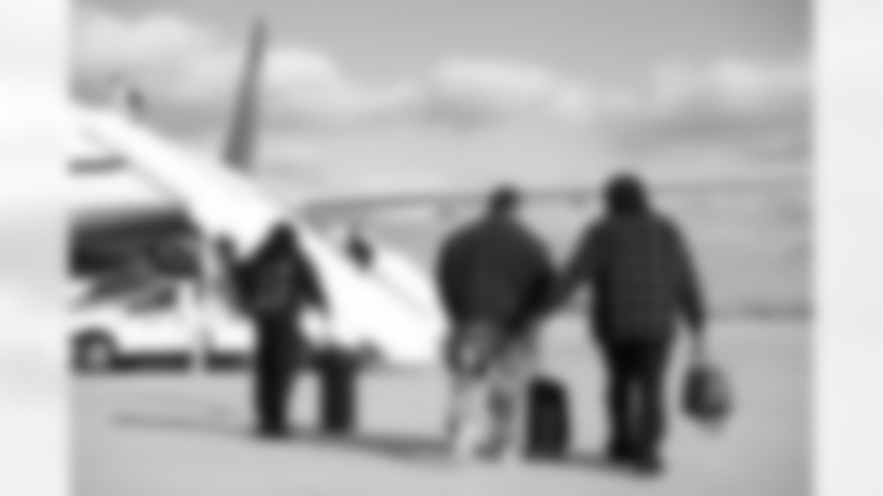 Jordan Phillips (52), Kendrick Green (53). Buffalo Bills Travel to Houston, November 19, 2025 at Buffalo Niagara International Airport.