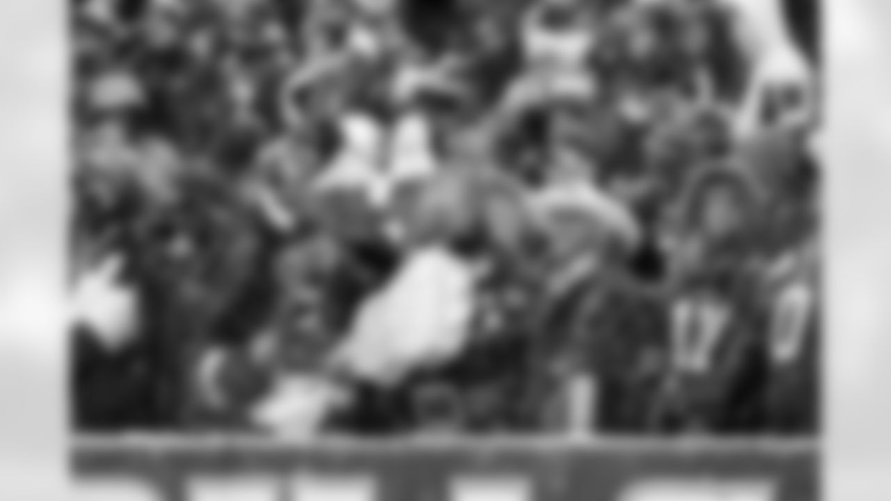 Buffalo Bills vs Cincinnati Bengals, Regular Season, December 07, 2025 at Highmark Stadium.