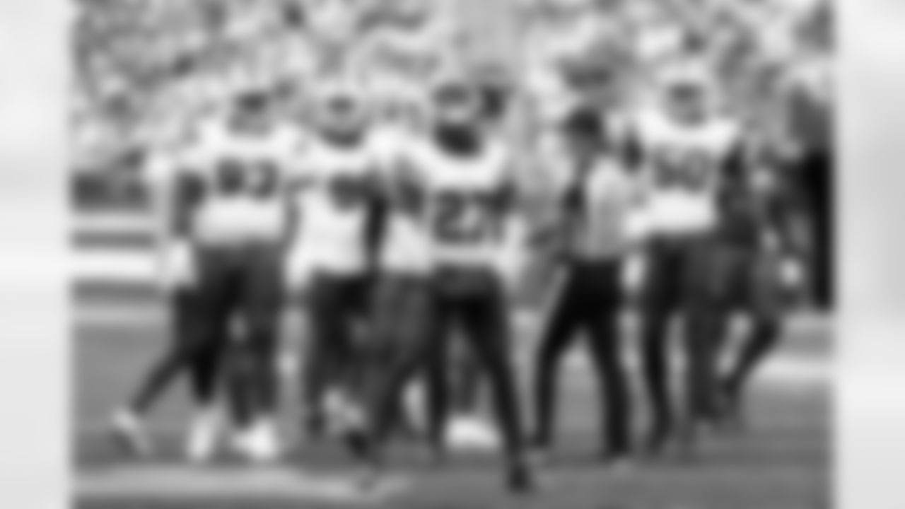 New York Jets vs Buffalo Bills, Regular Season, September 14, 2025 at Metlife Stadium.