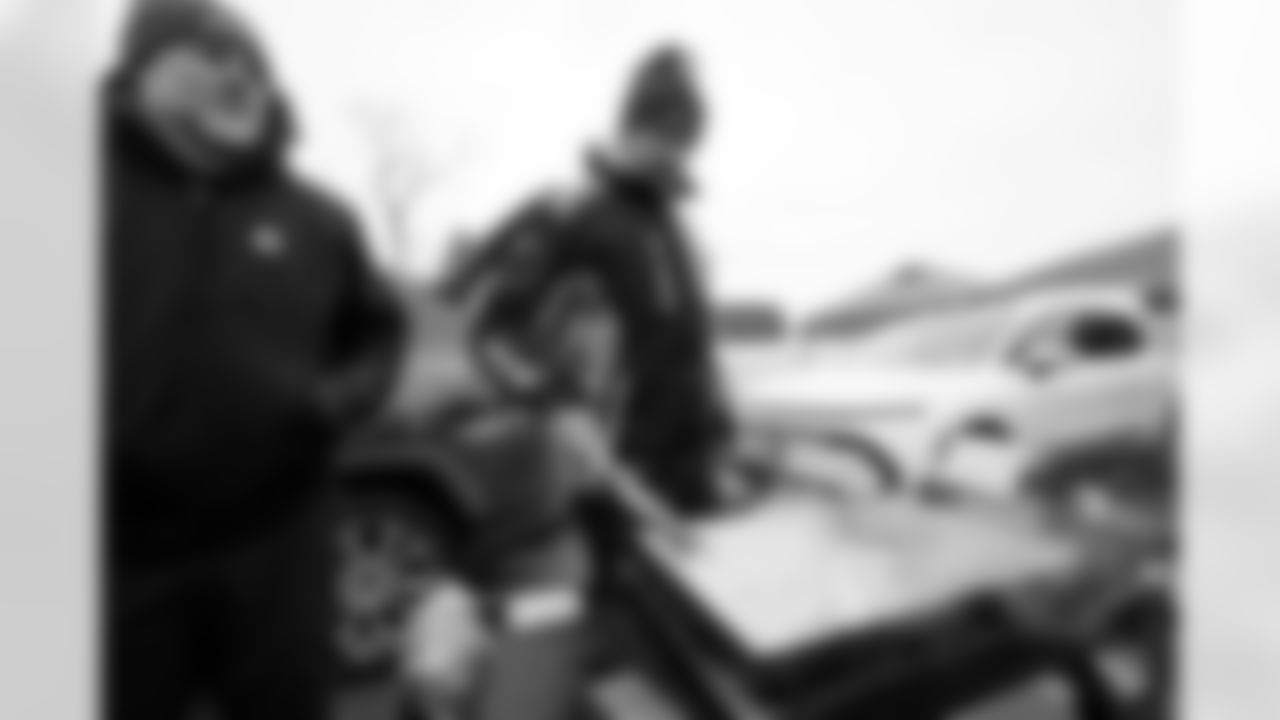 Buffalo Bills vs New York Jets, Regular Season, January 04, 2026 at Highmark Stadium.