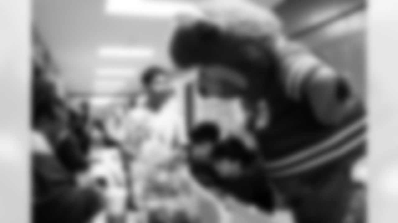 Free Mobile Food Markets, November 01, 2025 at #94 West Hertel Academy.