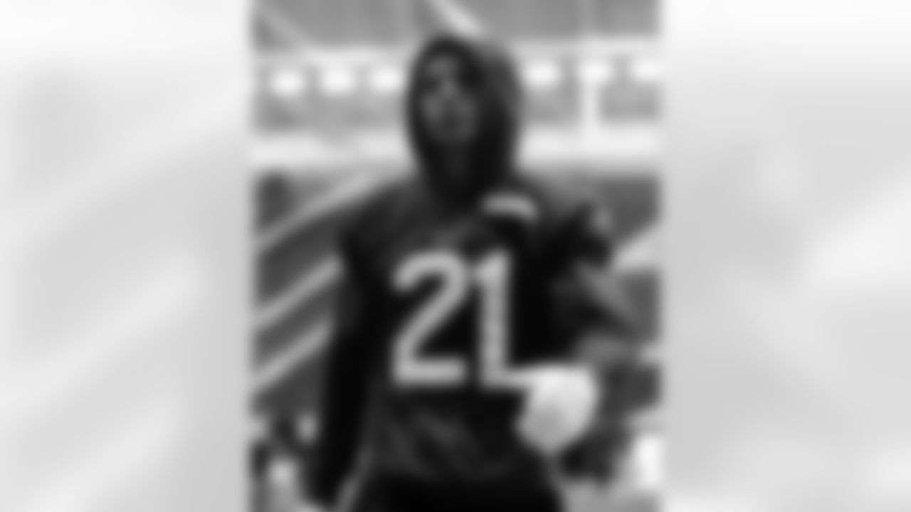 Jordan Poyer (21). Buffalo Bills Week 15 Practice, December 12, 2025 at Buffalo Bills Training Center.