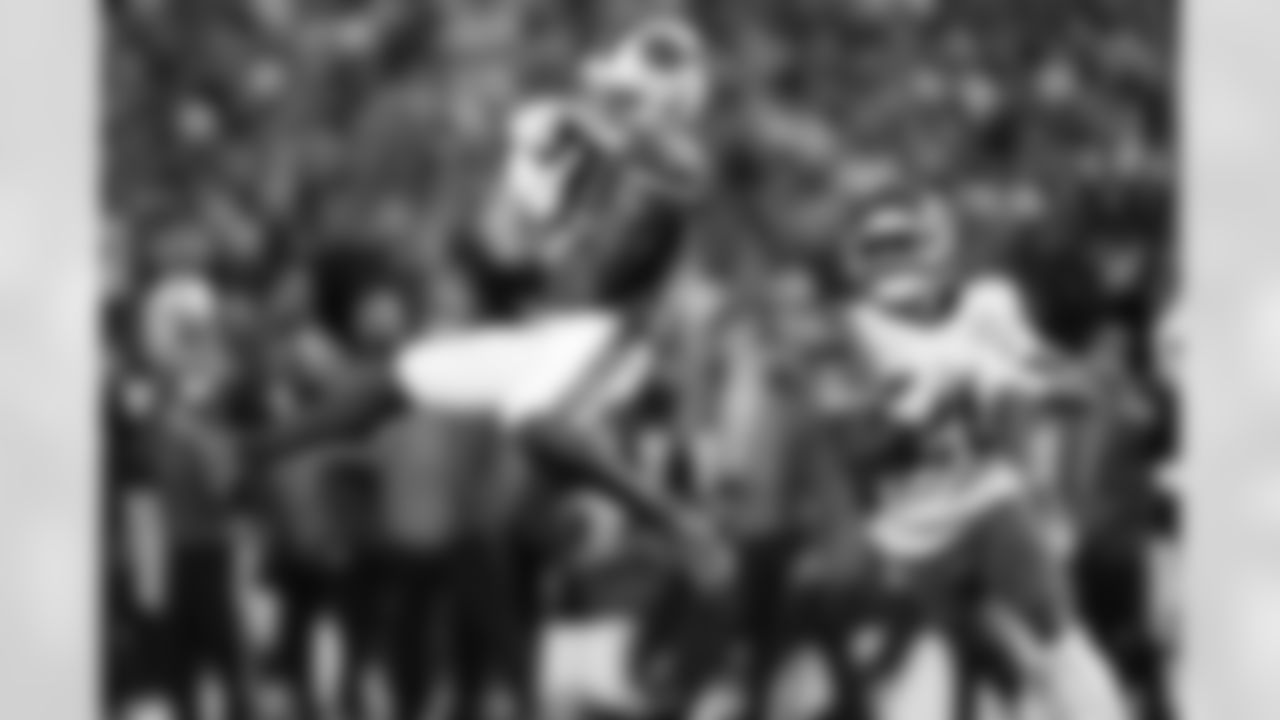 Buffalo Bills vs Kansas City Chiefs, Regular Season, November 02, 2025 at Highmark Stadium.