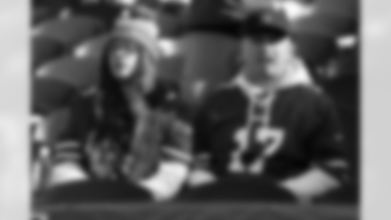 Buffalo Bills vs Denver Broncos, Divisional Game, January 17, 2026 at Empower Field at Mile High.