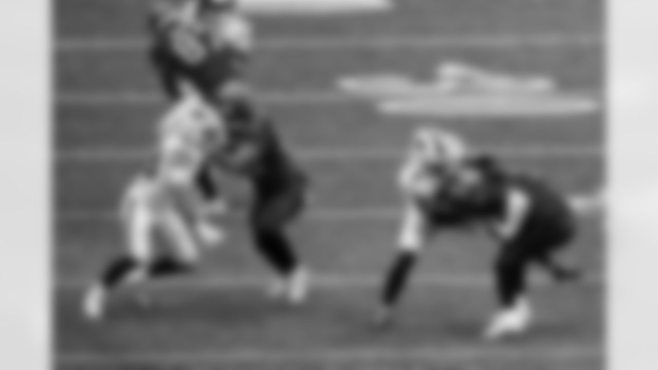 Buffalo Bills vs Tampa Bay Buccaneers, Regular Season, November 16, 2025 at Highmark Stadium.