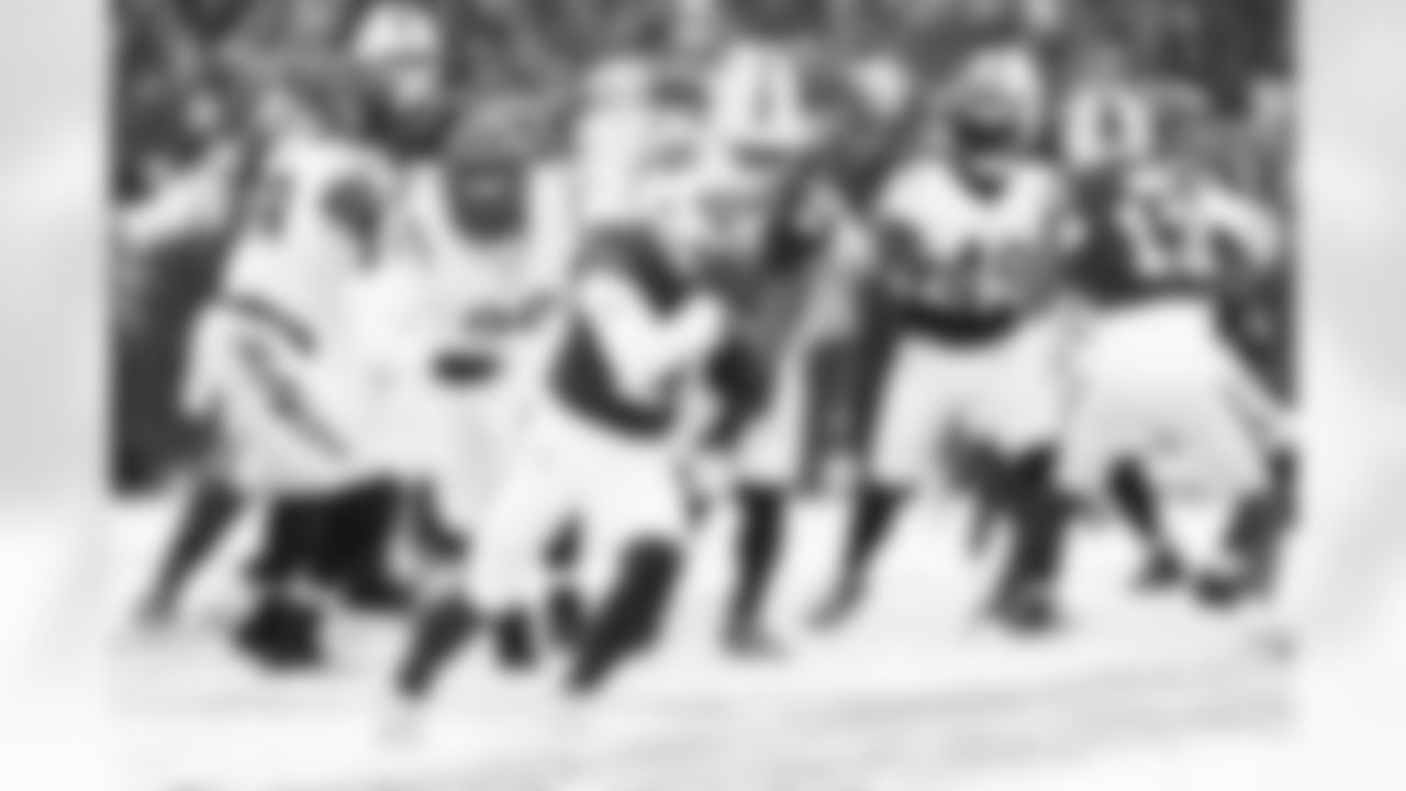 Buffalo Bills vs Cincinnati Bengals, Regular Season, December 07, 2025 at Highmark Stadium.