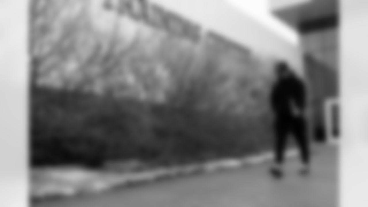 Buffalo Bills vs Philadelphia Eagles, Regular Season, December 28, 2025 at Highmark Stadium.