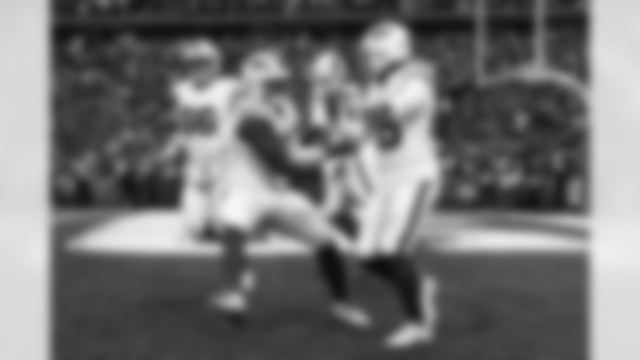 Buffalo Bills vs Tampa Bay Buccaneers, Regular Season, November 16, 2025 at Highmark Stadium.