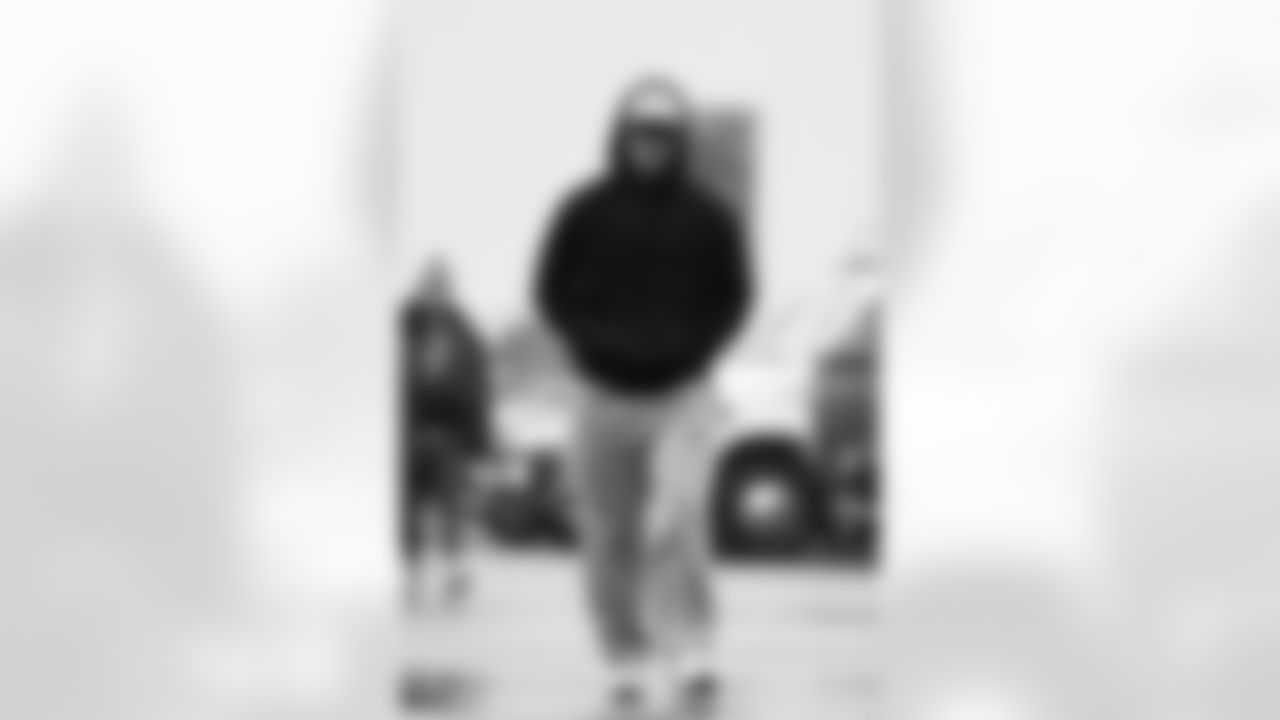 Buffalo Bills vs Philadelphia Eagles, Regular Season, December 28, 2025 at Highmark Stadium.