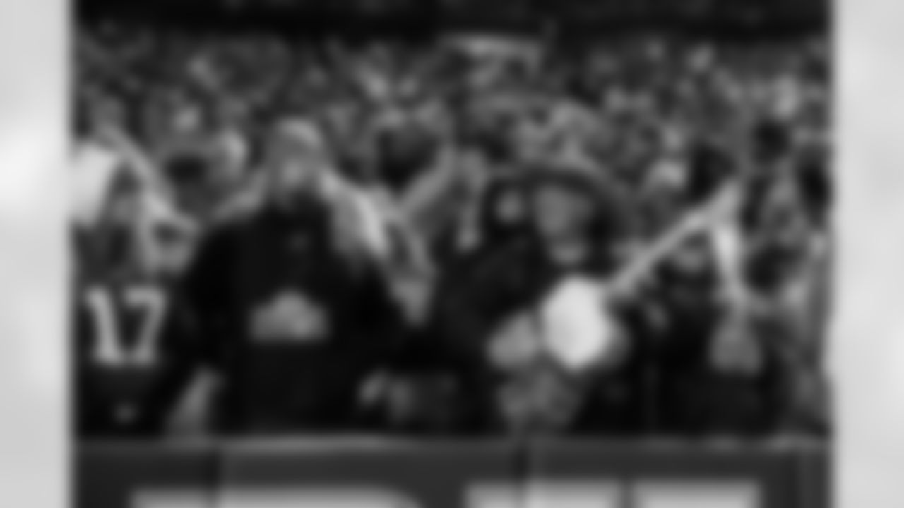 Buffalo Bills vs Philadelphia Eagles, Regular Season, December 28, 2025 at Highmark Stadium.