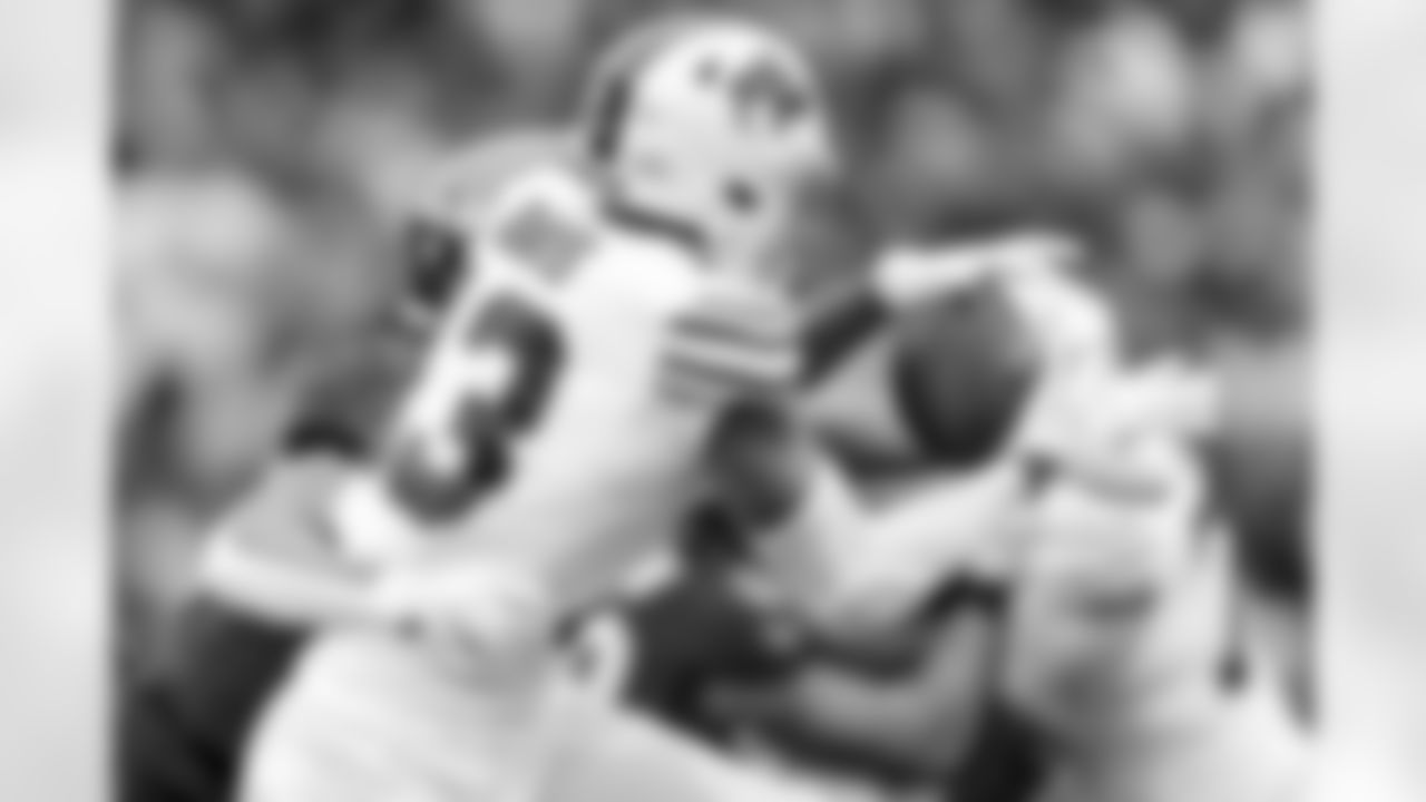 Buffalo Bills vs Tampa Bay Buccaneers, Regular Season, November 16, 2025 at Highmark Stadium.