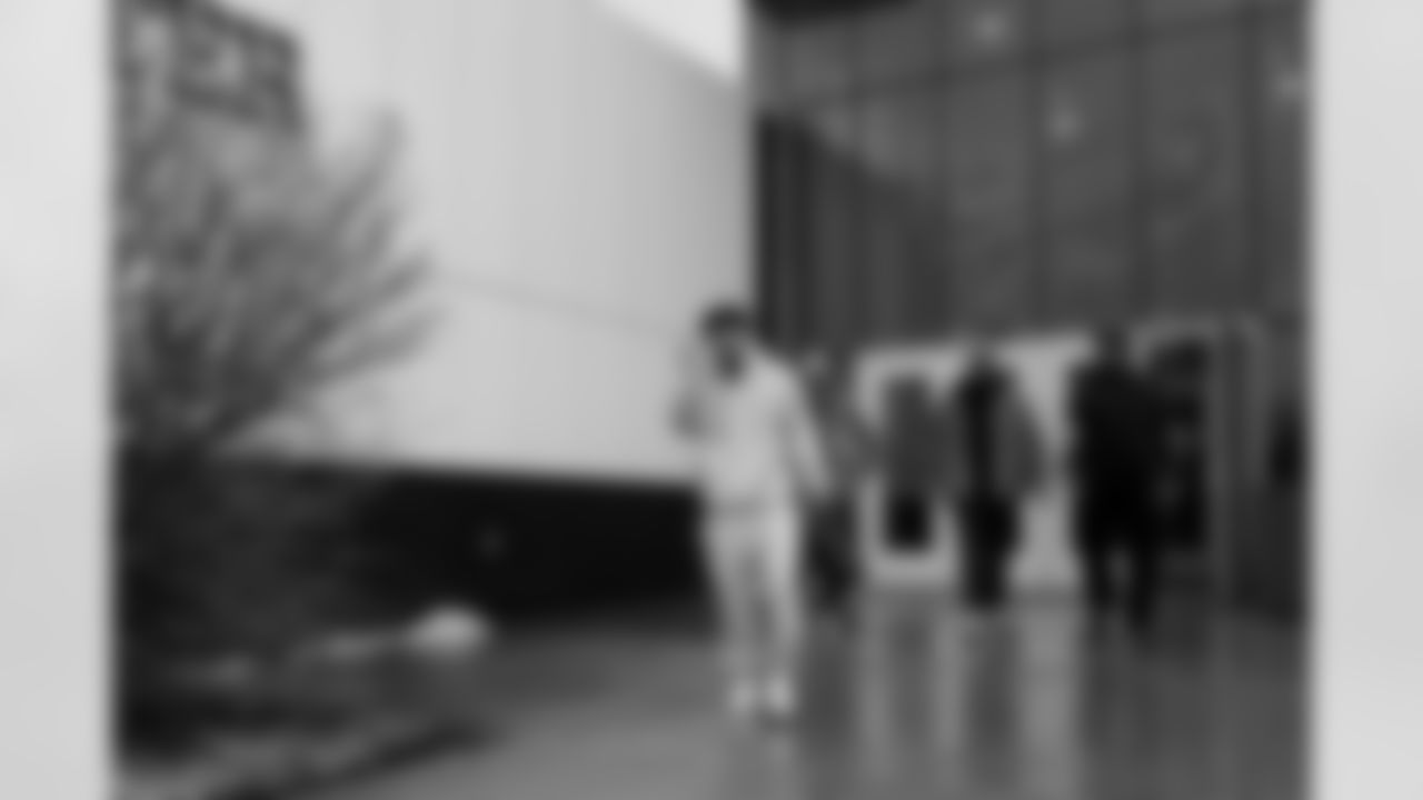 Buffalo Bills vs Philadelphia Eagles, Regular Season, December 28, 2025 at Highmark Stadium.