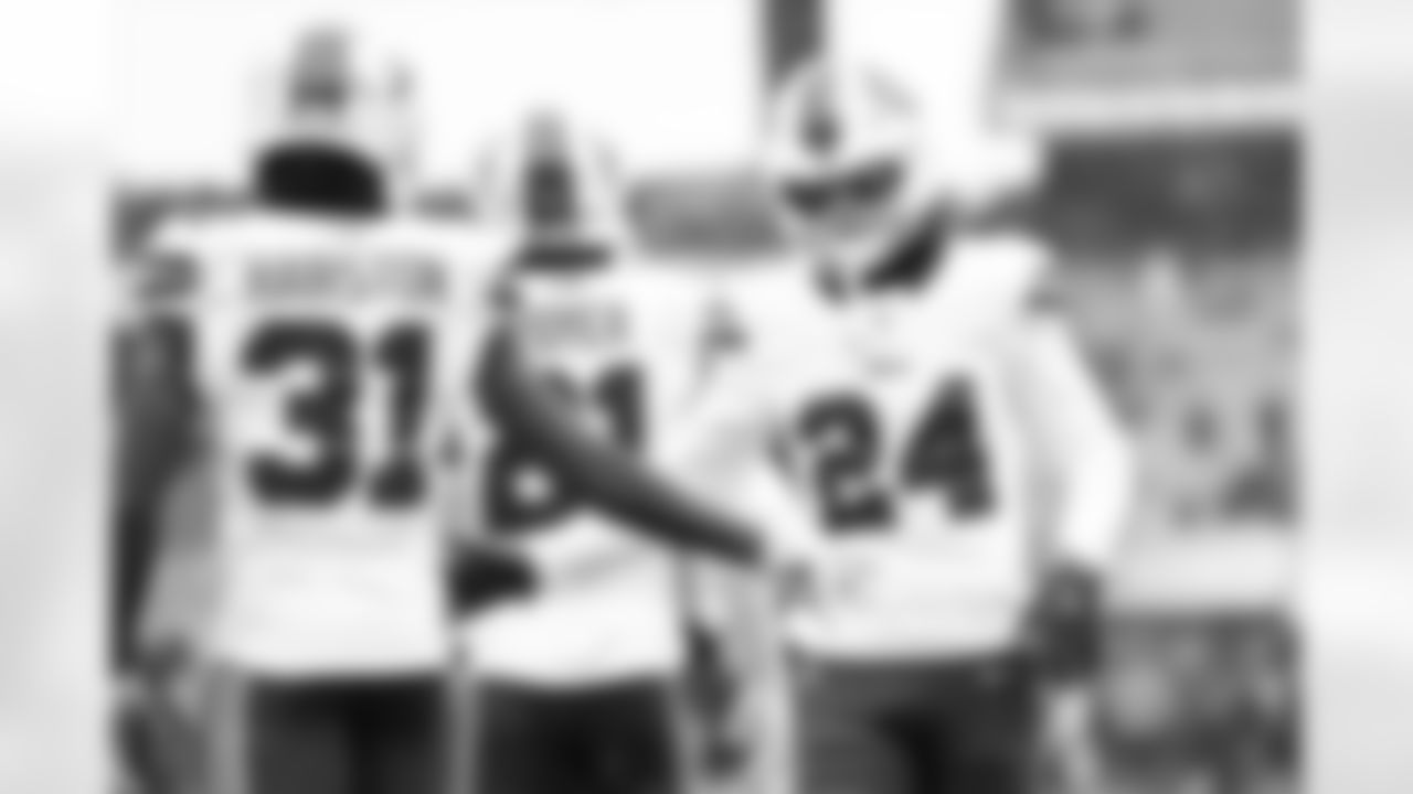 New England Patriots vs Buffalo Bills, Regular Season, December 14, 2025 at Gillette Stadium.