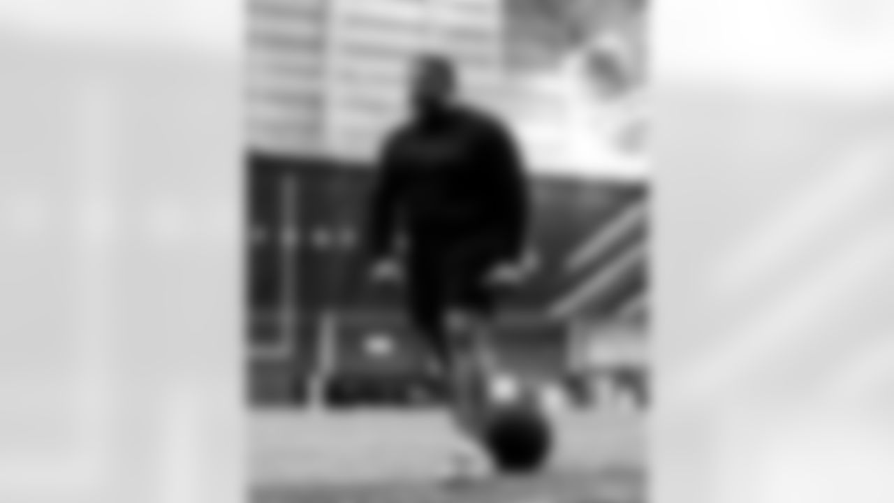 Dion Dawkins (73). Buffalo Bills players work out during Phase One of voluntary off-season workouts, April 23, 2025 at the Buffalo Bills Training Center.