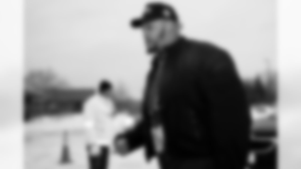 Dion's Dreamers Food Giveaway, December 09, 2025 at the Salvation Army.