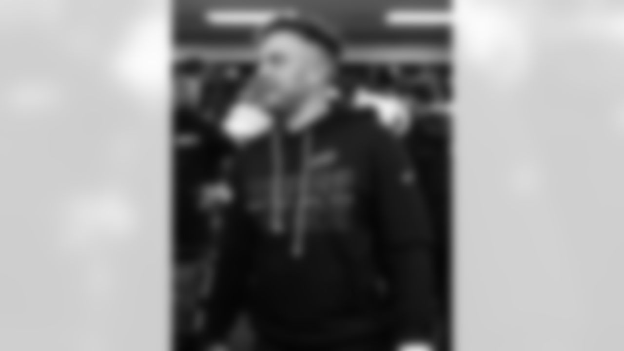 New England Patriots vs Buffalo Bills, Regular Season, December 14, 2025 at Gillette Stadium.