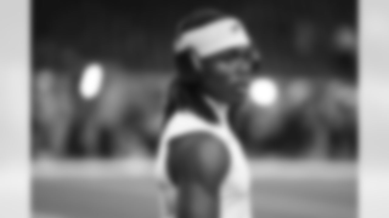 Houston Texans vs Buffalo Bills, Regular Season, November 20, 2025 at NRG Stadium.