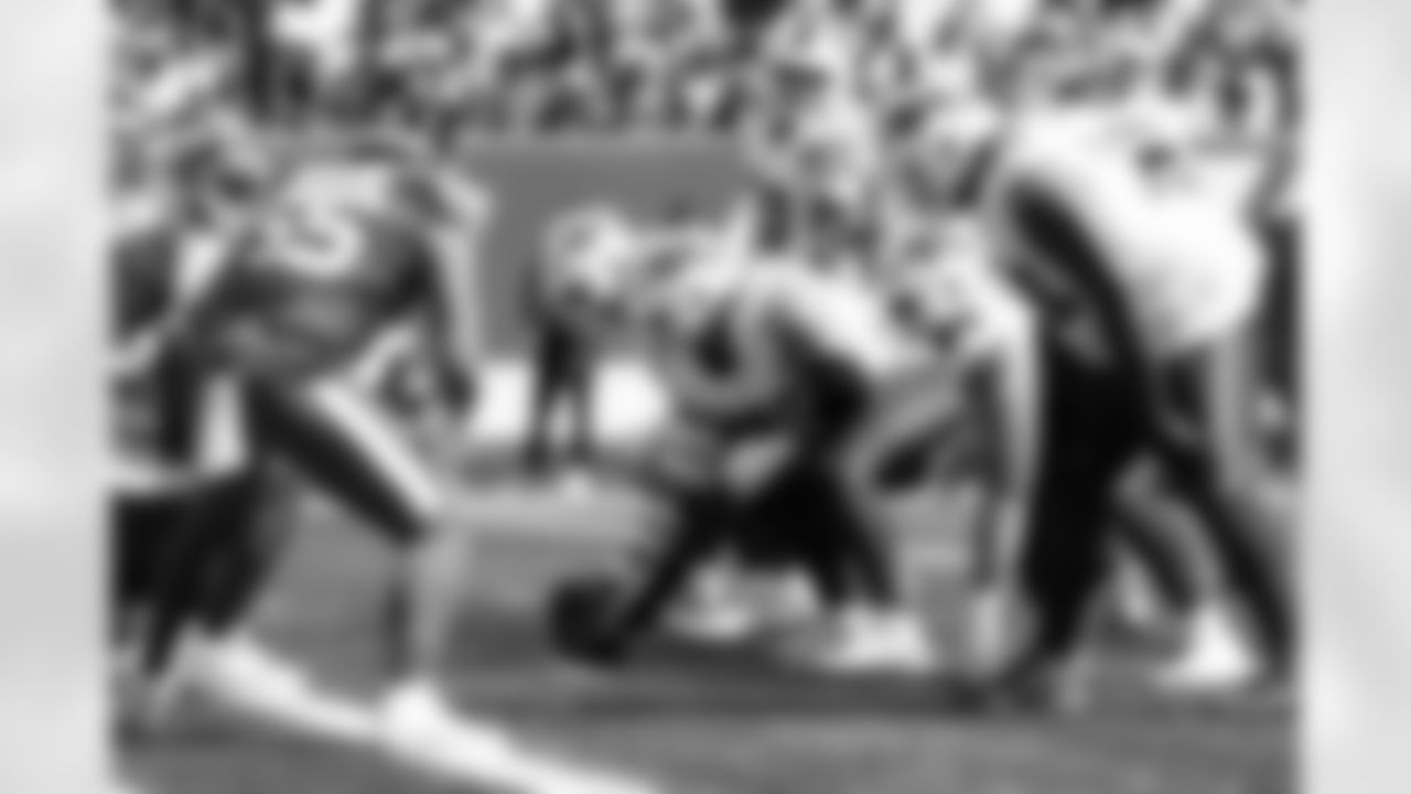 New York Jets vs Buffalo Bills, Regular Season, September 14, 2025 at Metlife Stadium.