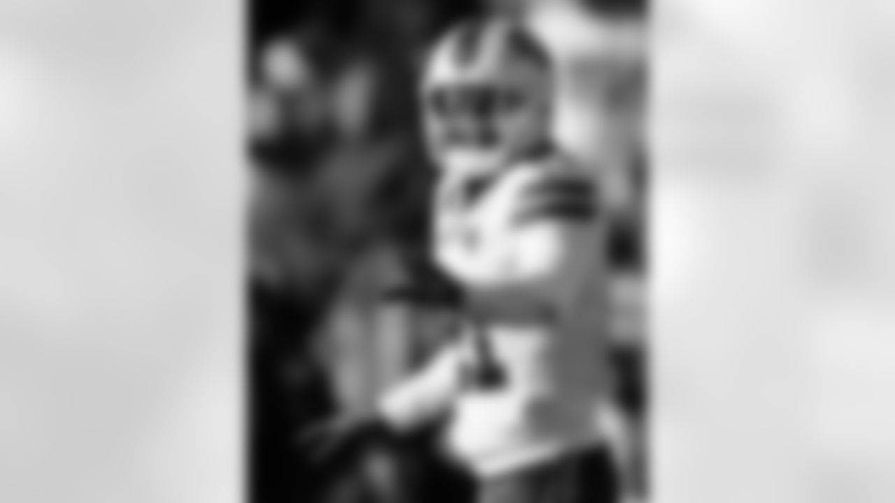 Cleveland Browns vs Buffalo Bills, Regular Season, December 21, 2025 at Huntington Bank Field.