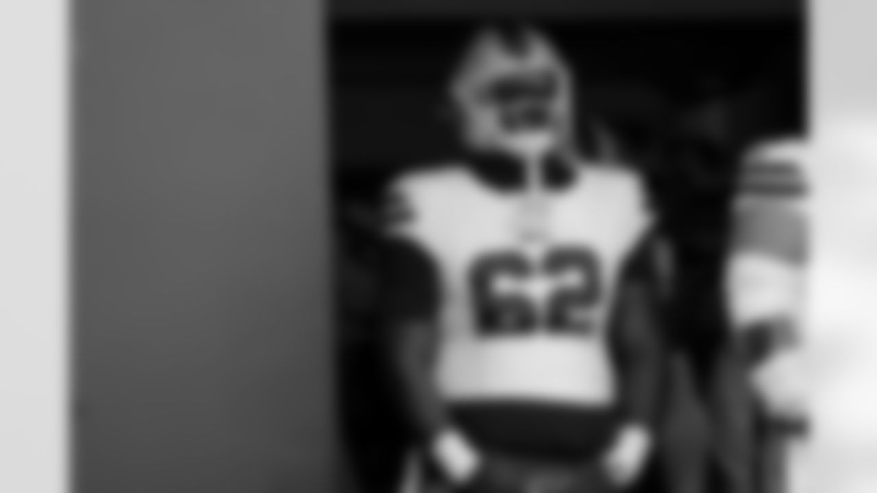 Cleveland Browns vs Buffalo Bills, Regular Season, December 21, 2025 at Huntington Bank Field.