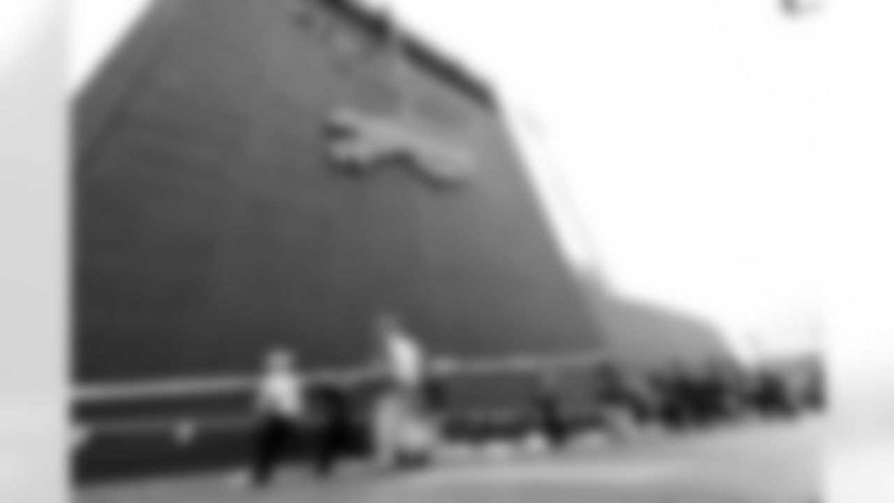 Buffalo Bills vs New York Jets, Regular Season, January 04, 2026 at Highmark Stadium.