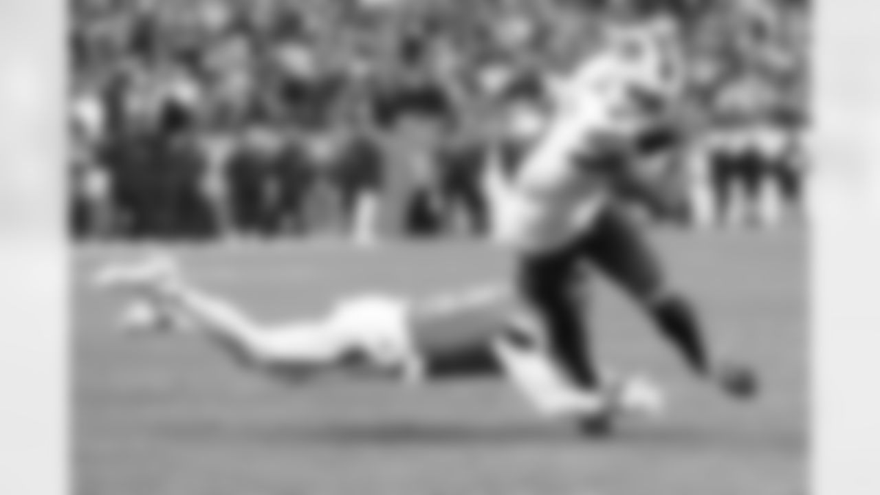 Buffalo Bills vs Denver Broncos, Divisional Game, January 17, 2026 at Empower Field at Mile High.