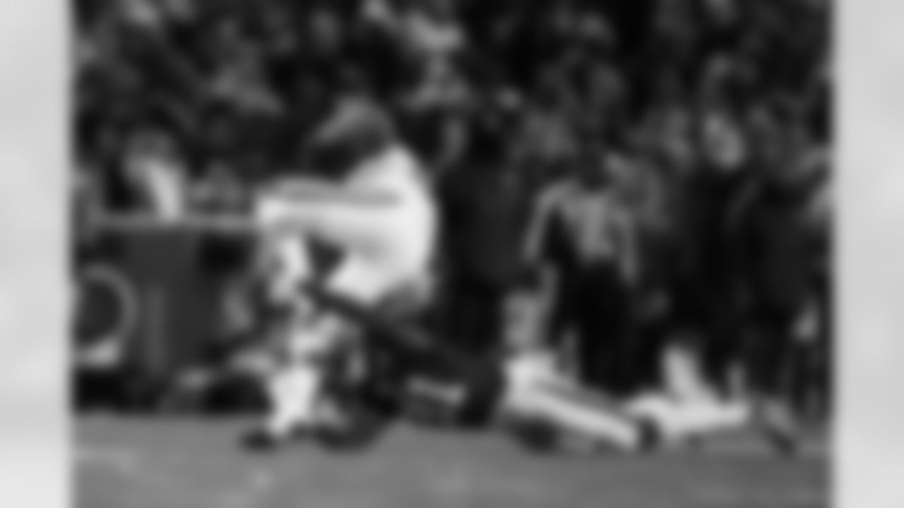 Buffalo Bills vs New York Jets, Regular Season, January 04, 2026 at Highmark Stadium.