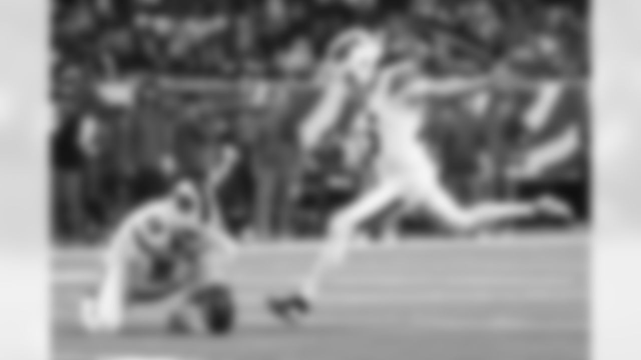 Houston Texans vs Buffalo Bills, Regular Season, November 20, 2025 at NRG Stadium.