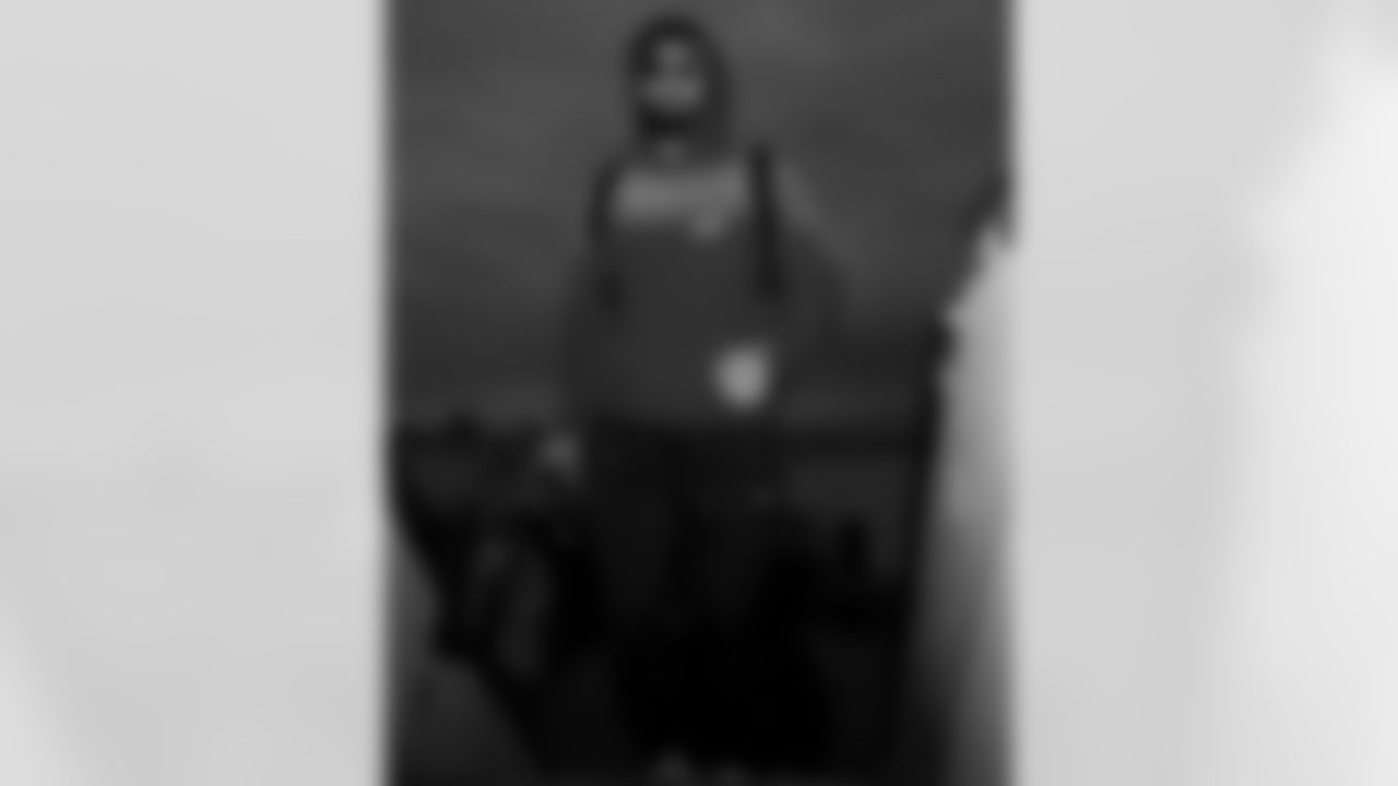 A.J. Epenesa (57). Buffalo Bills travel to Pittsburgh, November 29, 2025 at Buffalo Niagara International Airport.