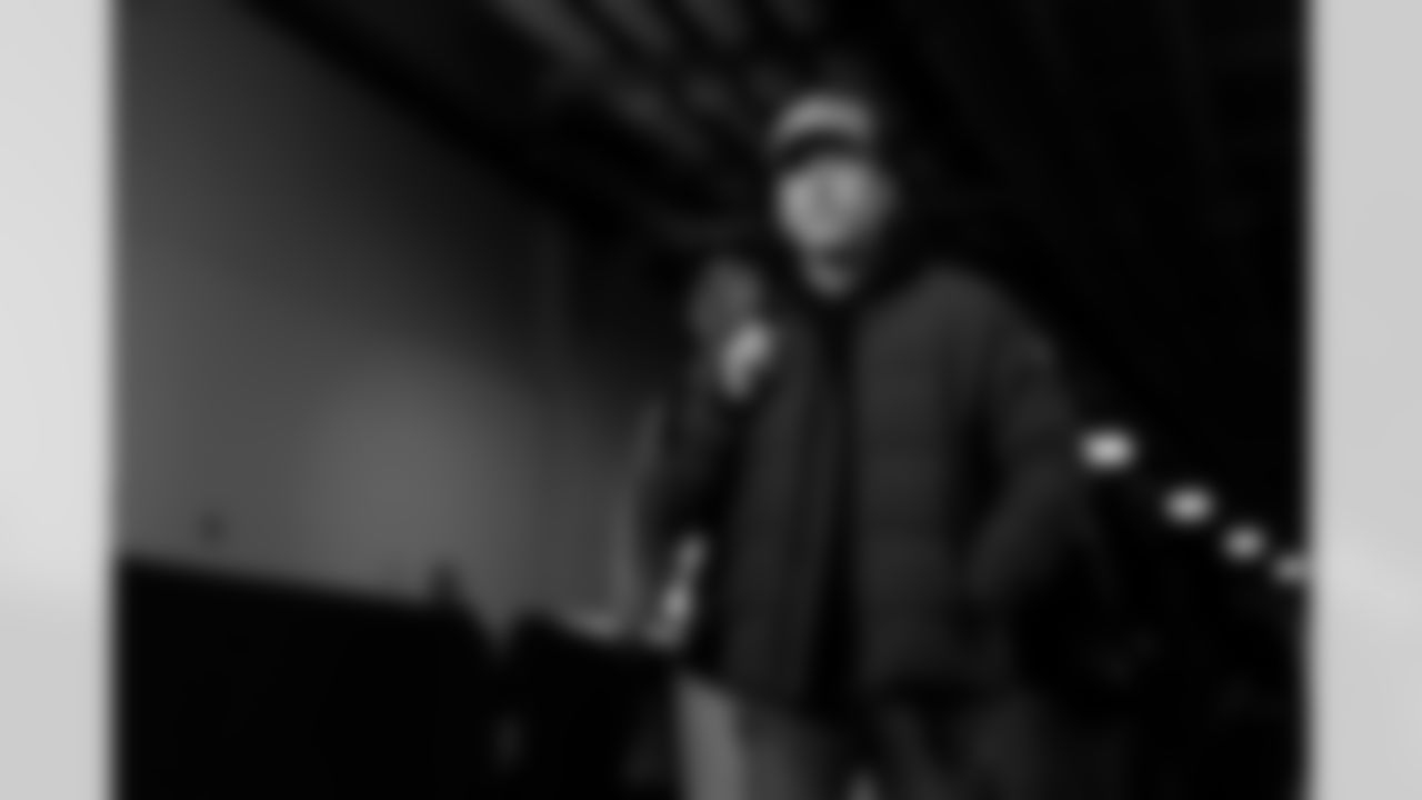 Pittsburgh Steelers vs Buffalo Bills, Regular Season, November 30, 2025 at Acrisure Stadium.