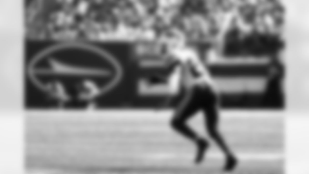 New York Jets vs Buffalo Bills, Regular Season, September 14, 2025 at Metlife Stadium.