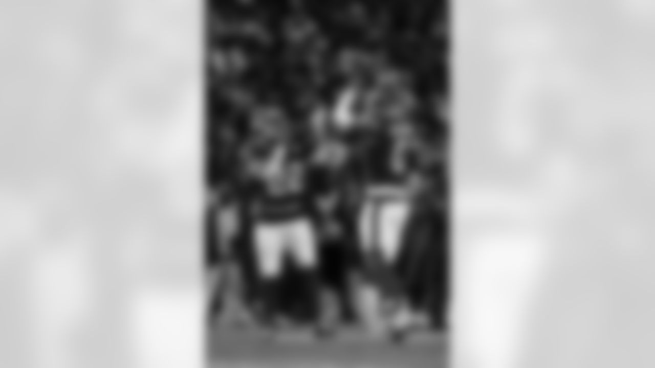 Buffalo Bills vs New York Jets, Regular Season, January 04, 2026 at Highmark Stadium.