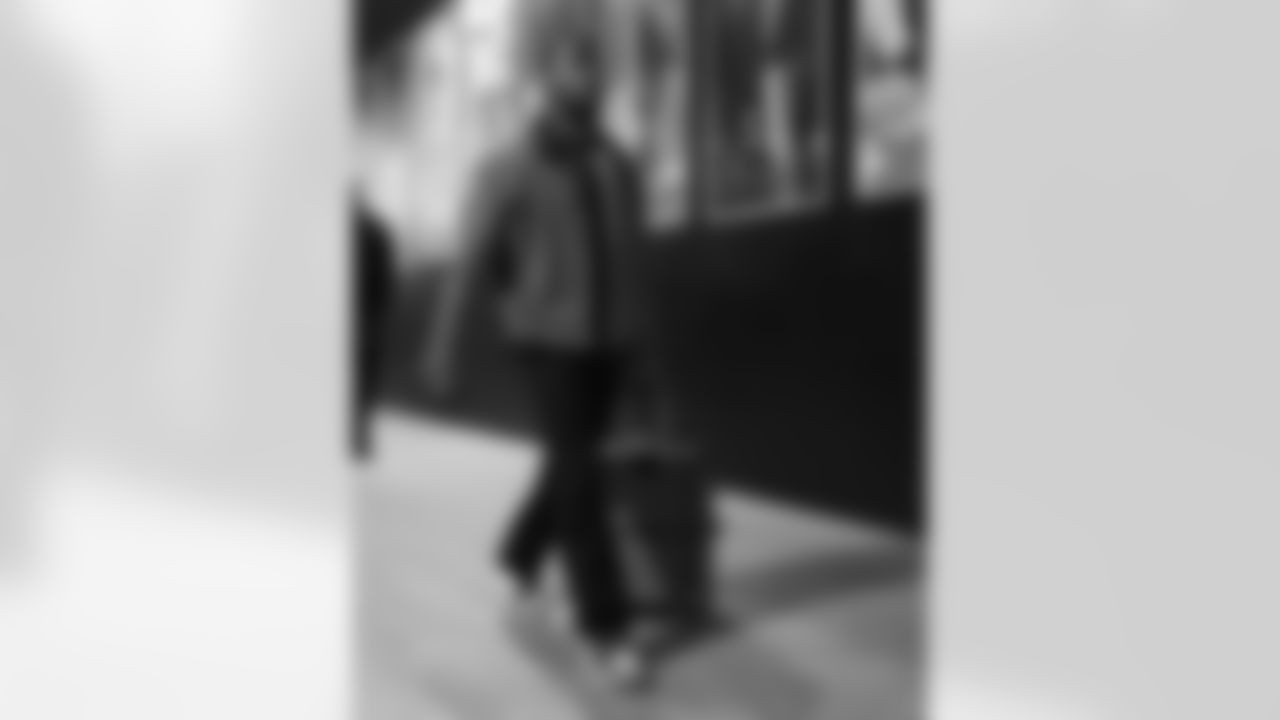 New England Patriots vs Buffalo Bills, Regular Season, December 14, 2025 at Gillette Stadium.