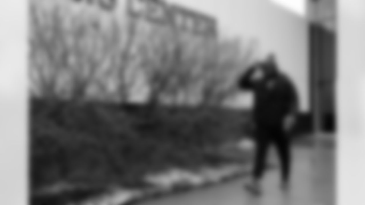 Buffalo Bills vs Philadelphia Eagles, Regular Season, December 28, 2025 at Highmark Stadium.