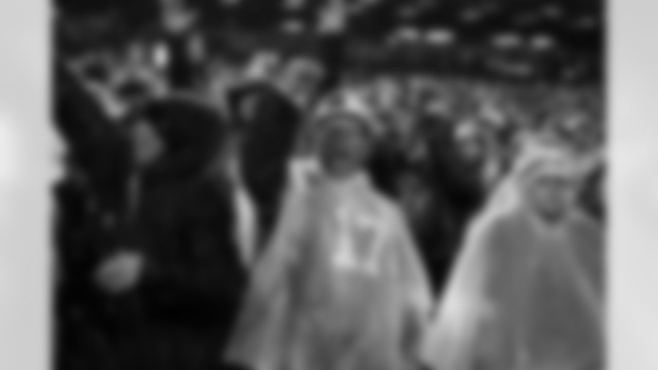 Buffalo Bills vs Philadelphia Eagles, Regular Season, December 28, 2025 at Highmark Stadium.