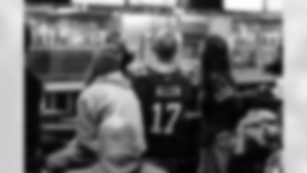 Bills v Chiefs Ontario Watch Party, November 02, 2025 at Real Sports Bar & Grill.