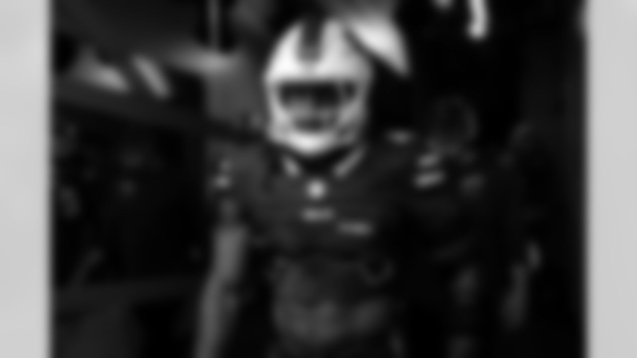 Buffalo Bills vs Miami Dolphins, Regular Season, September 18, 2025 at Highmark Stadium.