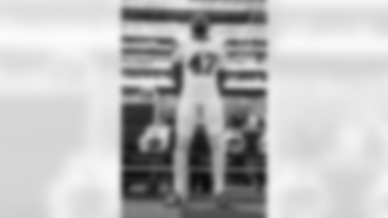 Houston Texans vs Buffalo Bills, Regular Season, November 20, 2025 at NRG Stadium.