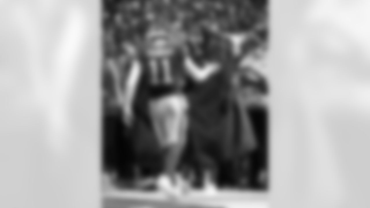 Buffalo Bills vs New York Jets, Regular Season, January 04, 2026 at Highmark Stadium.