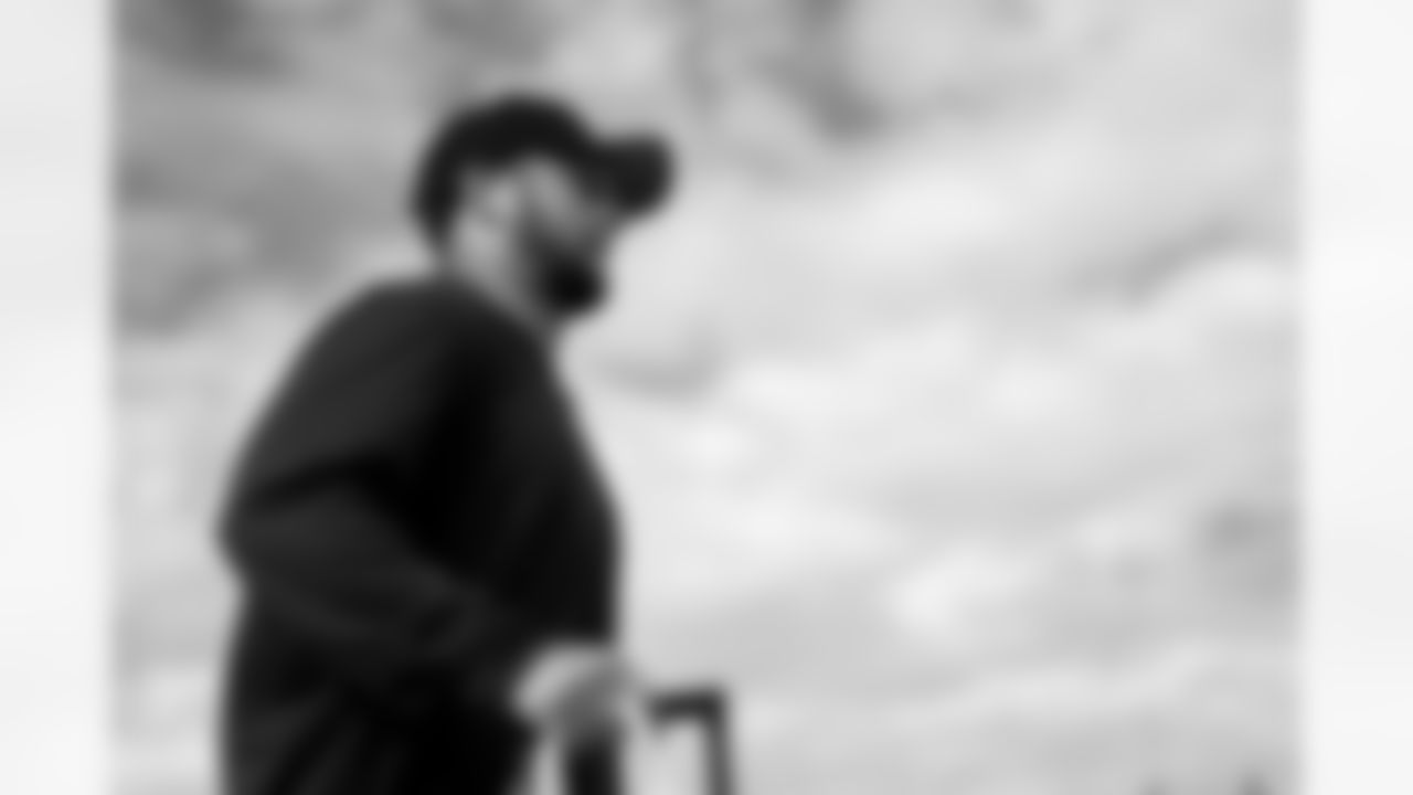 Terrel Bernard (8). Buffalo Bills Travel to Miami, November 08, 2025 at Buffalo Niagara International Airport.