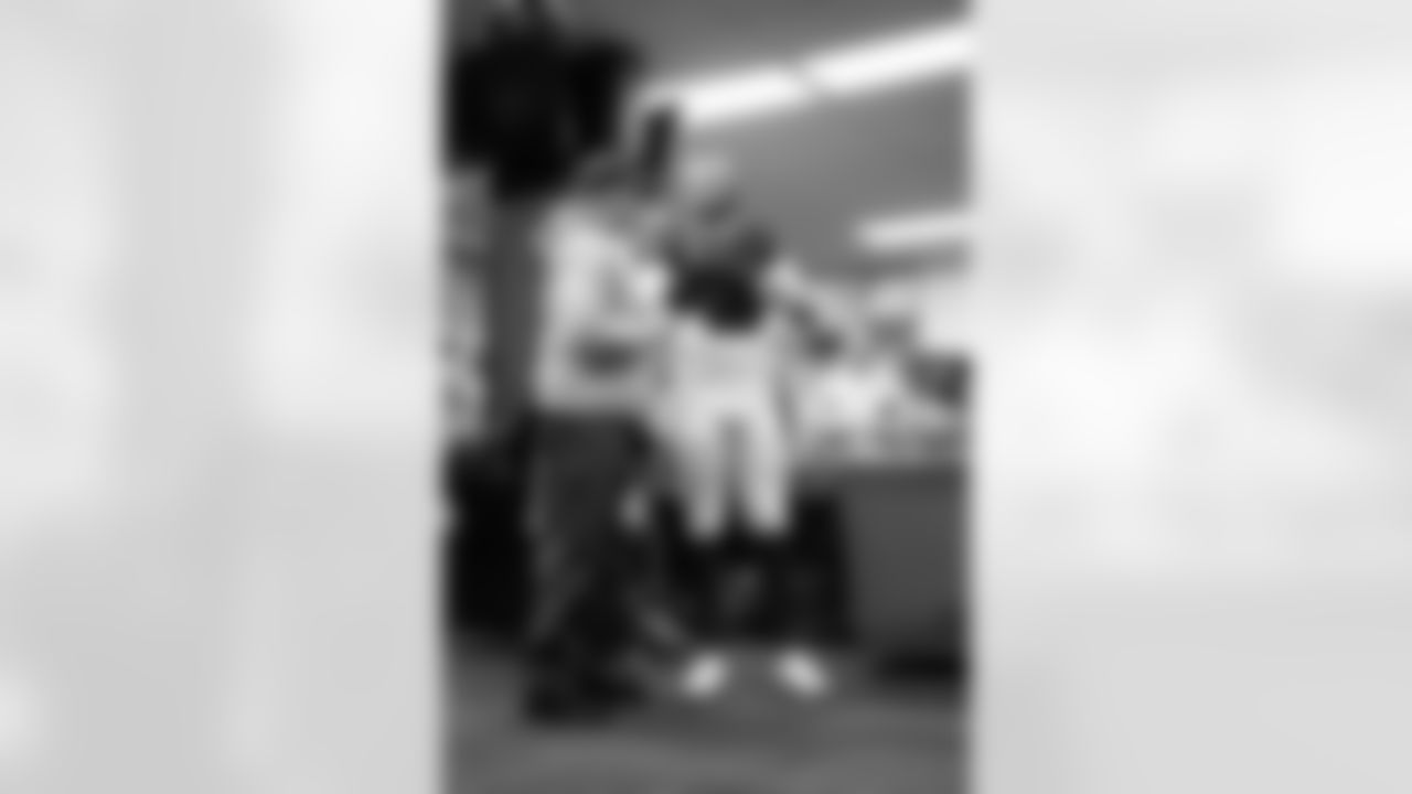 Buffalo Bills vs Cincinnati Bengals, Regular Season, December 07, 2025 at Highmark Stadium.