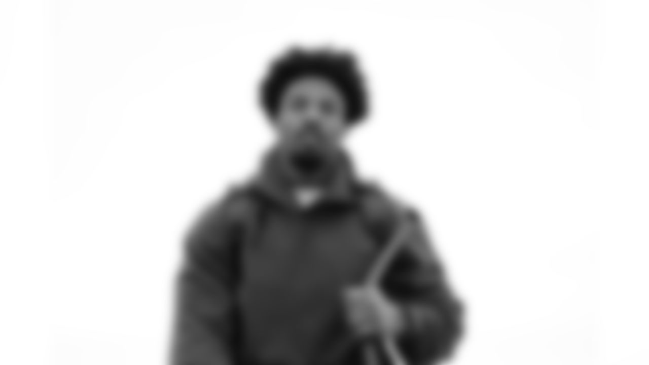 Greg Rousseau (50). Buffalo Bills travel to Cleveland, December 20, 2025 at Buffalo Niagara International Airport.