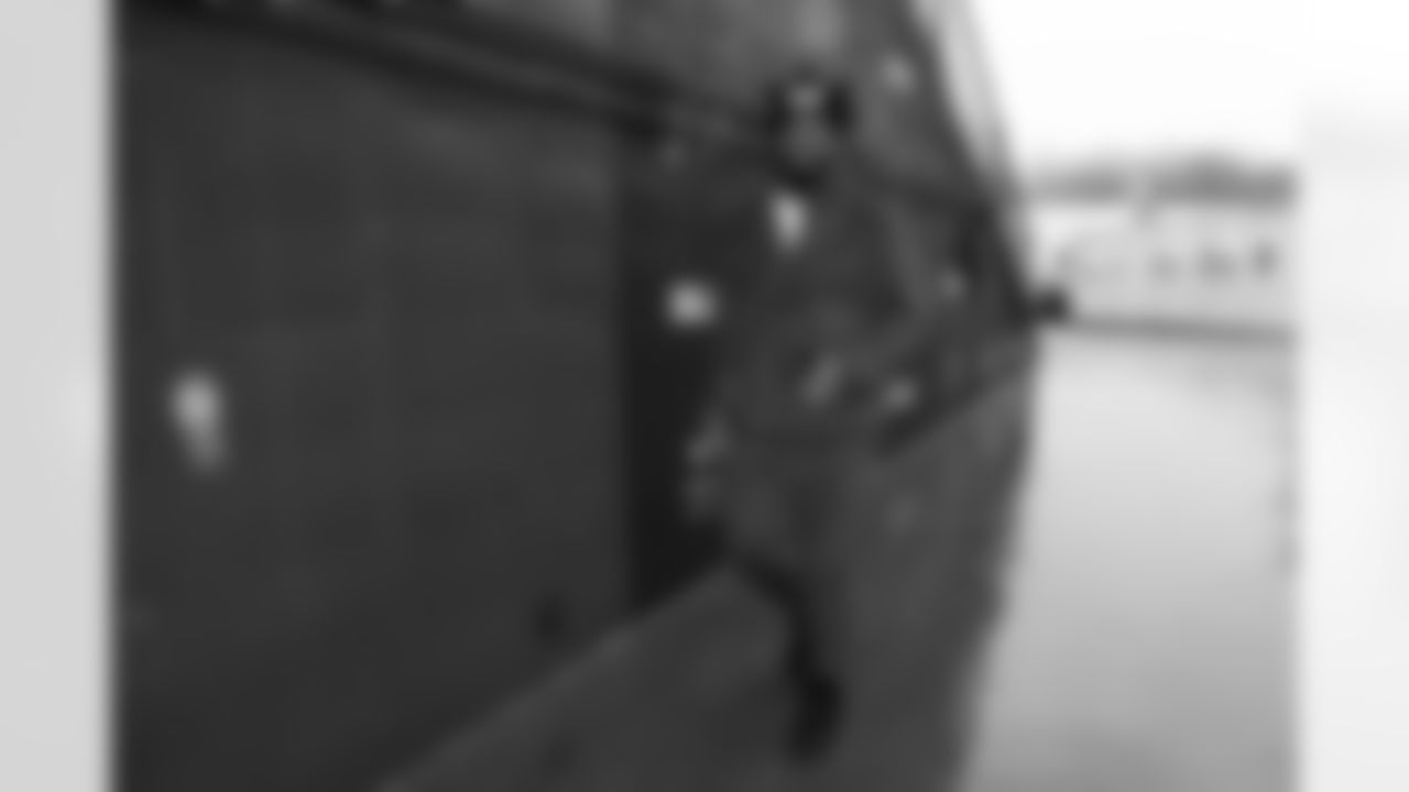 Buffalo Bills vs Philadelphia Eagles, Regular Season, December 28, 2025 at Highmark Stadium.