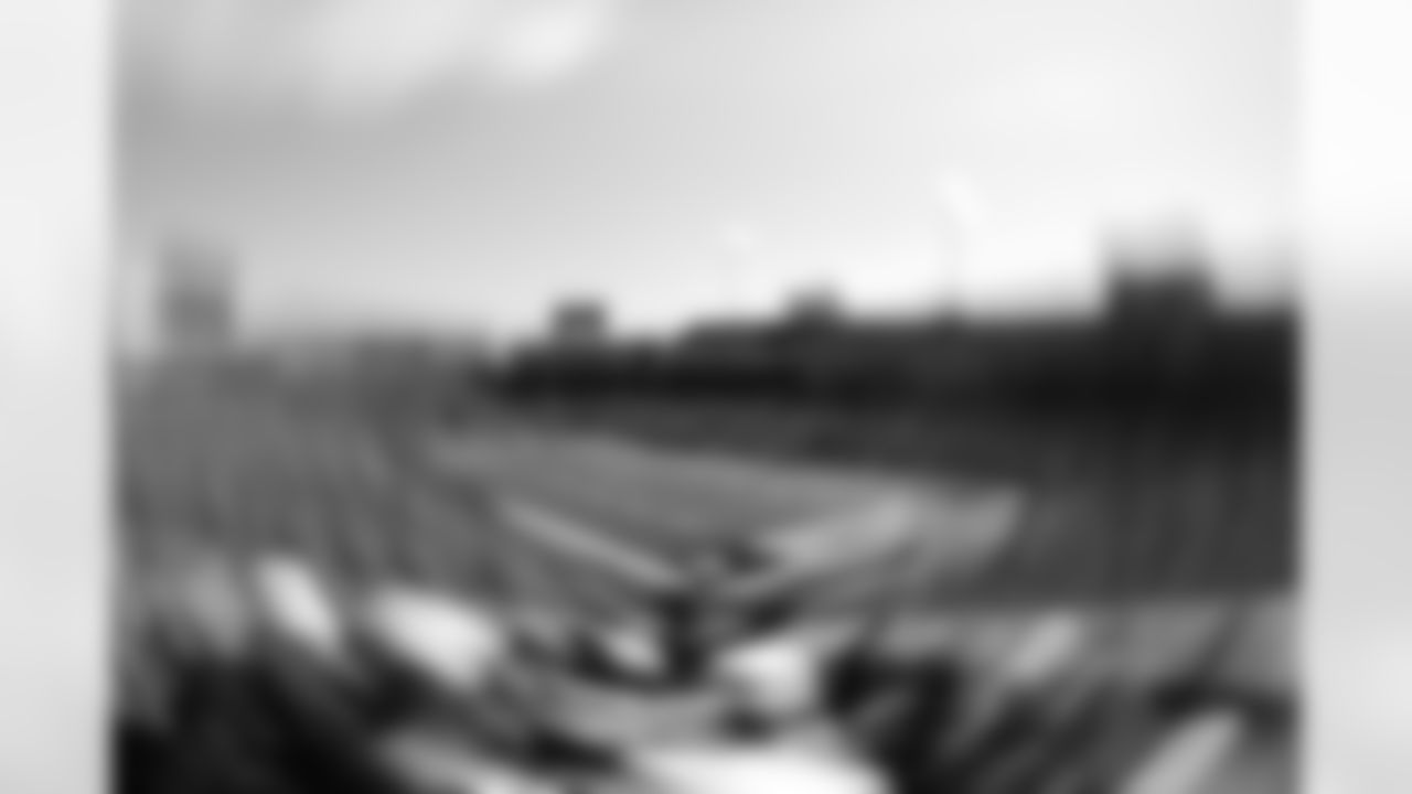 Buffalo Bills vs New Orleans Saints, Regular Season, September 28, 2025 at Highmark Stadium.