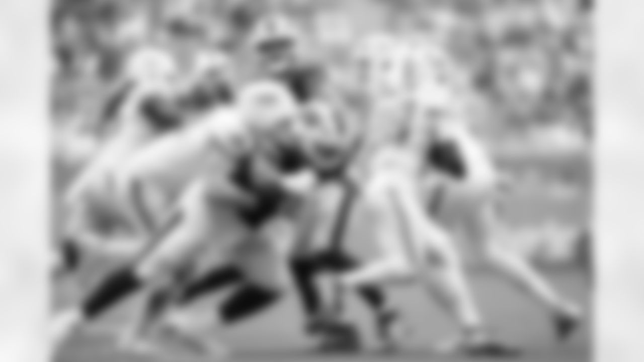 Miami Dolphins vs Buffalo Bills, Regular Season, November 09, 2025 at Hard Rock Stadium.