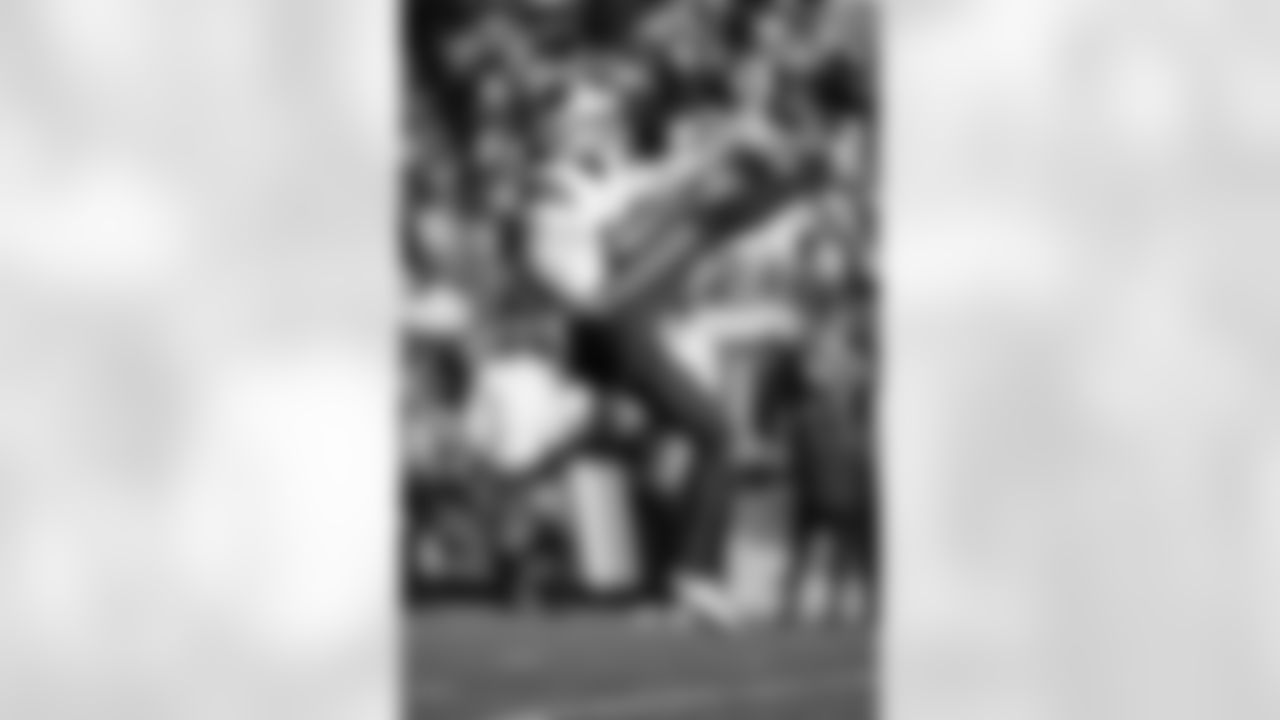 Buffalo Bills vs Jacksonville Jaguars, Wild Card Weekend, January 11, 2026 at EverBank Stadium.