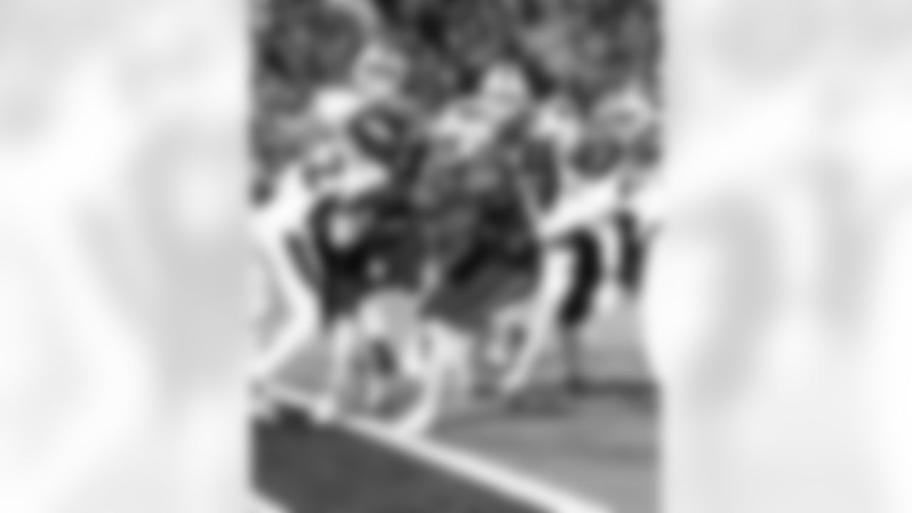 Buffalo Bills vs Denver Broncos, Regular Season, November 13, 2023 at Highmark Stadium.